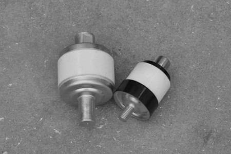 真空開關(guān)管外絕緣被擊穿的原因有哪些？